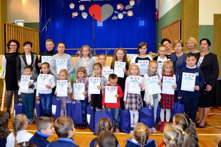 "Mamo, tato…nie pal"