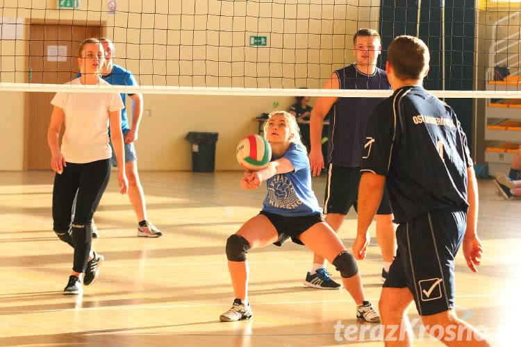 Głowienka: Strażacy rywalizowali w siatkówkę