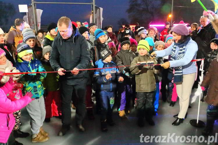 Lodowisko już otwarte. Można się ślizgać w Jedliczu
