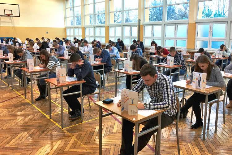 Uczniowie z Naftówki w finale IX Ogólnopolskiej Olimpiady Logistycznej