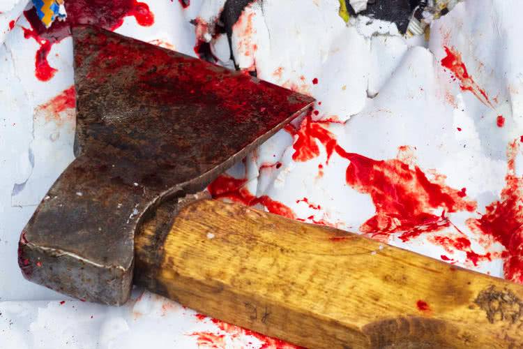 Podkarpacie. 22-latek zabił rodziców siekierą