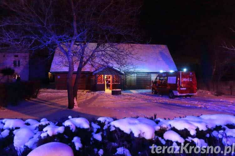 Wrocanka. Pożar w drewnianym domu