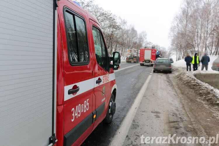 Podręcznikowa kolizja w Klimkówce, najechanie na tył samochodu