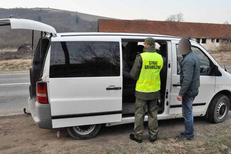 Ukrainiec posługiwał się sfałszowanym zaproszeniem