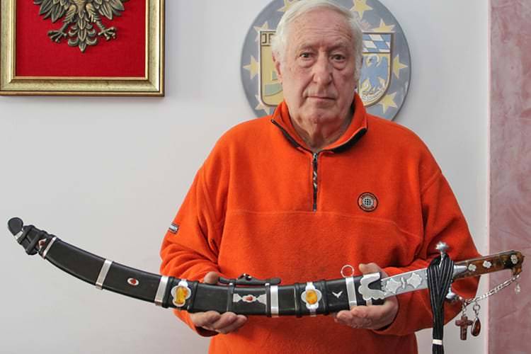 Wyjątkowa szabla na 70 urodziny