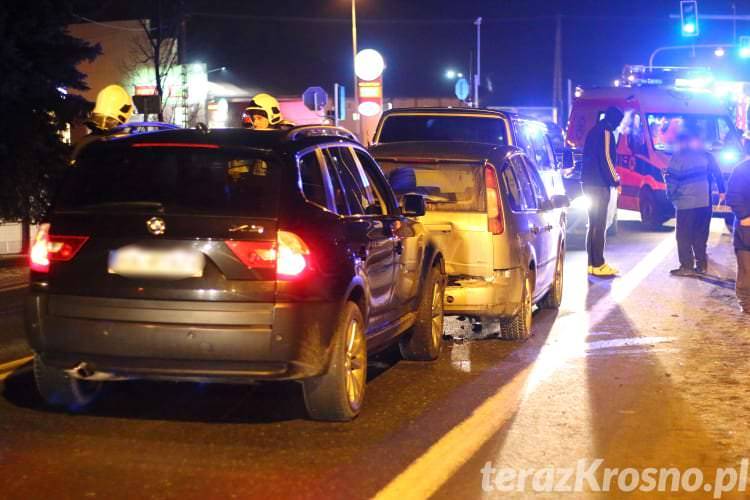 Zderzenie trzech samochodów. Sprawca pijany?