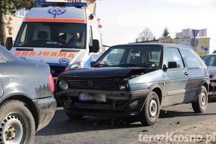 Zderzenie 4 samochodów na Podkarpackiej