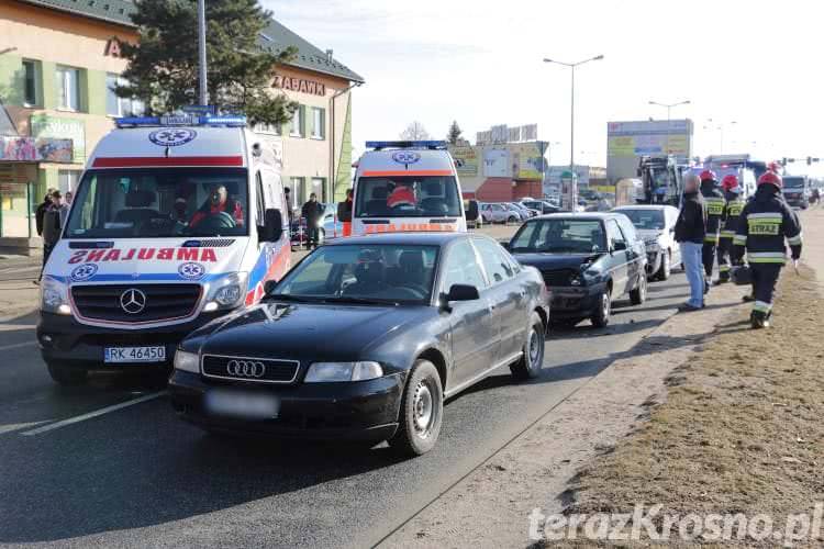 Zderzenie 4 samochodów na Podkarpackiej