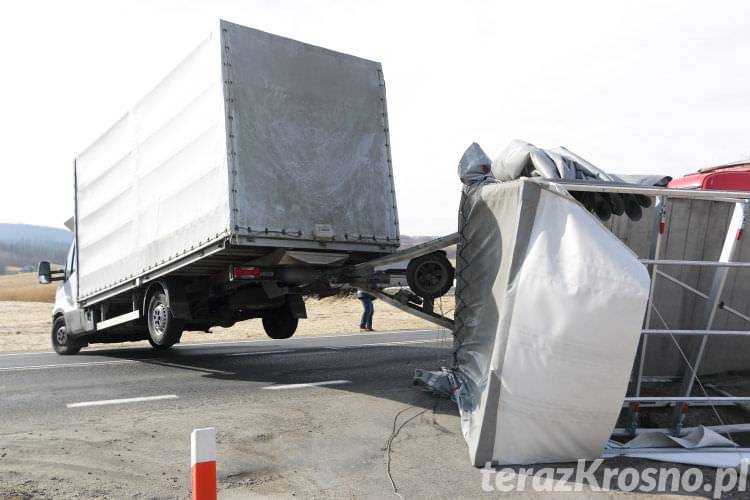 Rymanów. Wiatr zdmuchnął z drogi lawetę