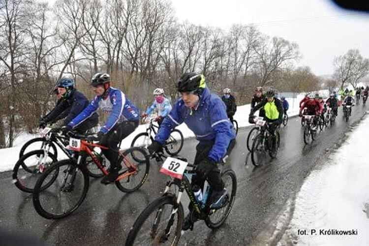 "Zimowe Tropy Żbików" - VIII Bieszczadzki Wyścig Rowerów Górskich