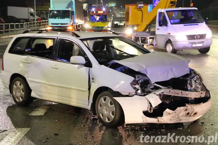 Wypadek w Krośnie. Groźne zderzenie na skrzyżowaniu