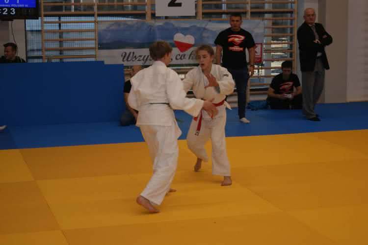 10 medali dla UKS 15 Krosno