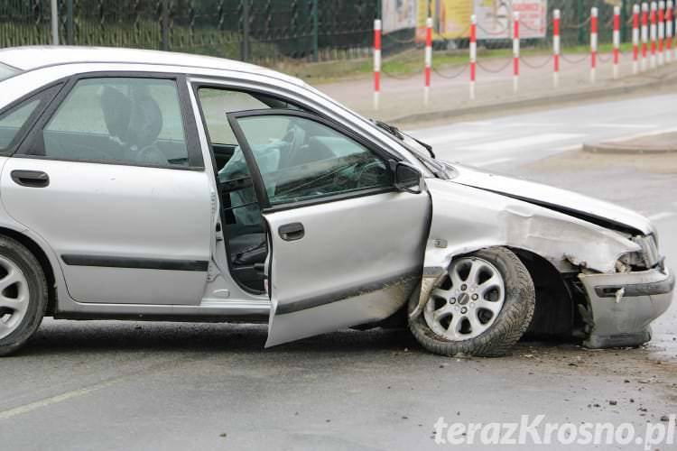 Uderzył w latarnię na Tysiąclecia