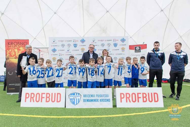 Złoto dla Beniaminka Krosno w kategorii wiekowej U-9