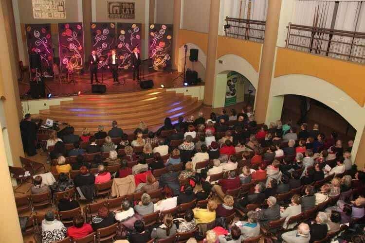 Trzej Tenorzy wystąpili z okazji Dnia Kobiet w Jedliczu