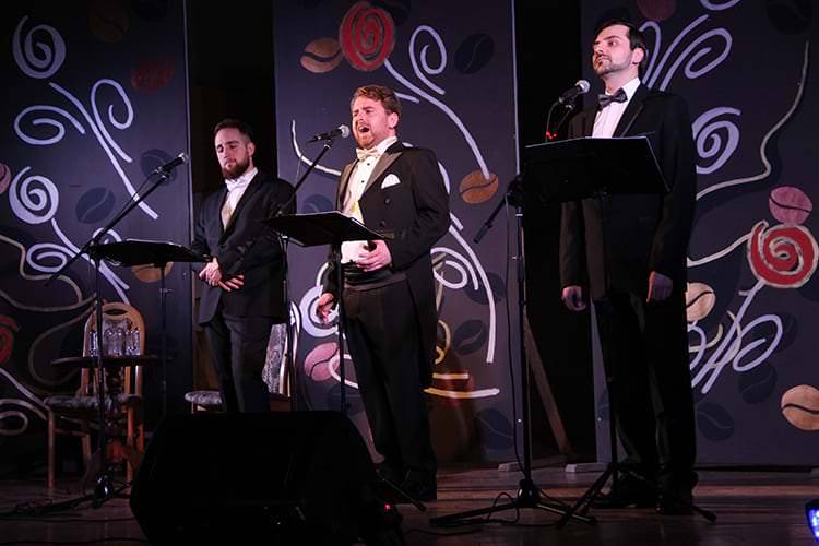 Trzej Tenorzy wystąpili z okazji Dnia Kobiet w Jedliczu