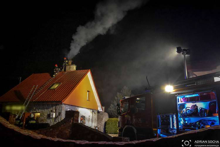 Zręcin. Pożar sadzy w przewodzie kominowym