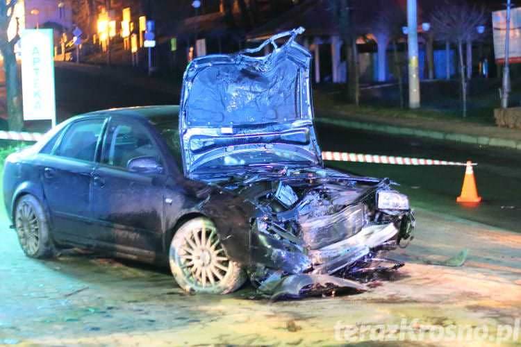 Audi wjechało w sklep w Iwoniczu-Zdroju [WIDEO]