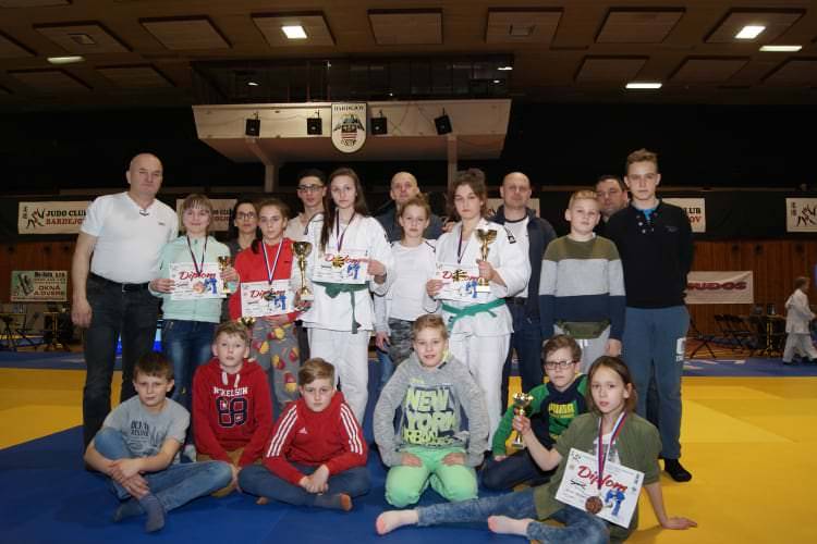 Pięć medali dla UKS 15 Krosno na Słowacji