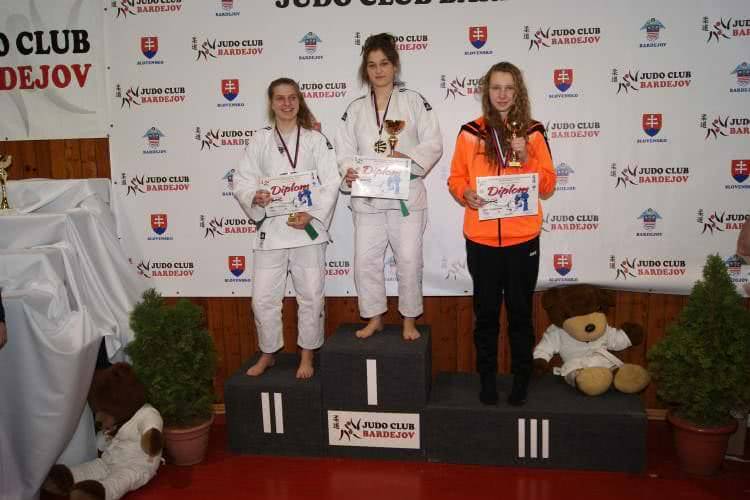 Pięć medali dla UKS 15 Krosno na Słowacji