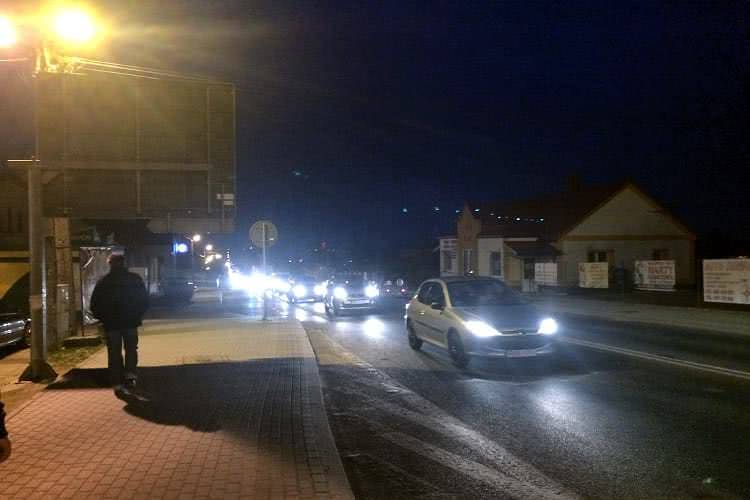 Tir zablokował rondo. Powstały gigantyczne korki