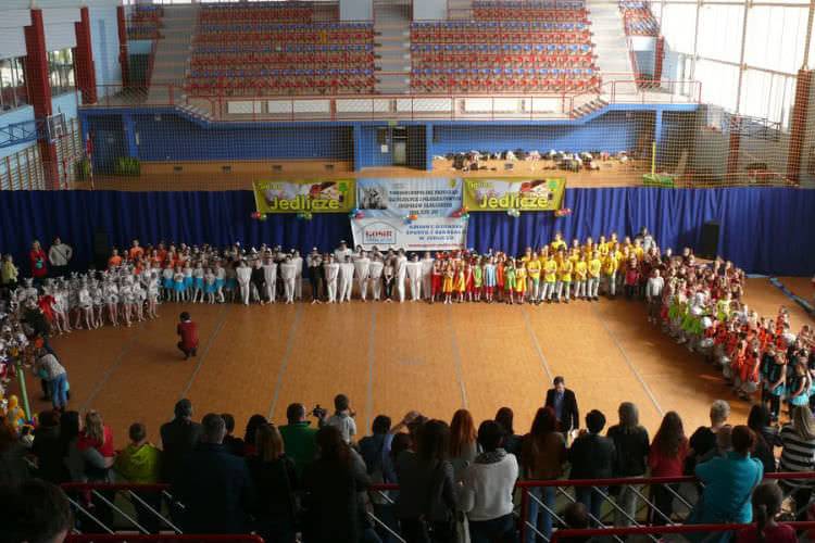 Ogólnopolski Przegląd Dziecięcych i Młodzieżowych Zespołów Tanecznych w Jedliczu