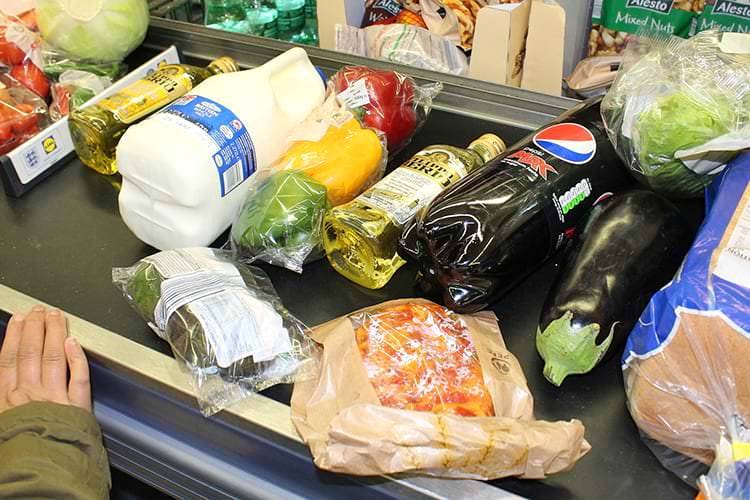 Wielkanoc 2017. Zobacz jak będą czynne sklepy w Wielką Sobotę