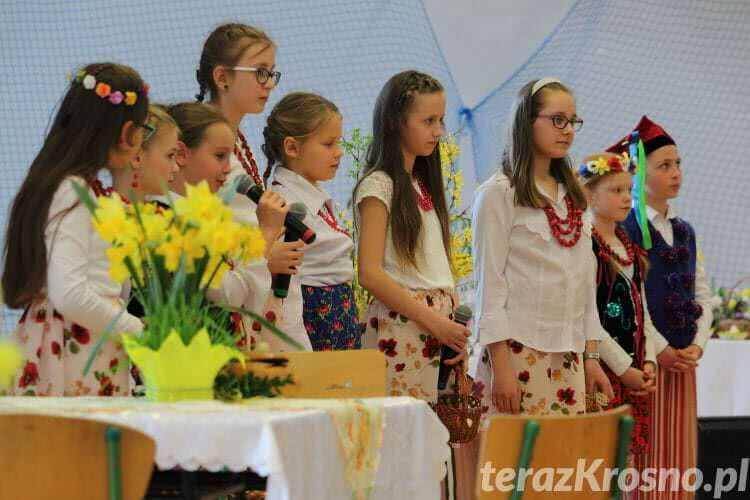 Parada Palm Wielkanocnych w Sieniawie