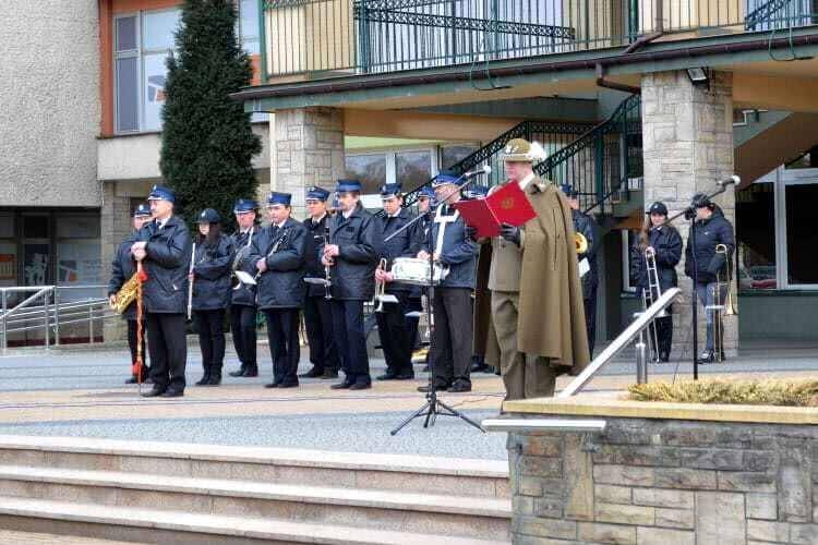 Powiatowe obchody 77. Rocznicy Zbrodni Katyńskiej oraz 7. Rocznicy Tragedii Smoleńskiej