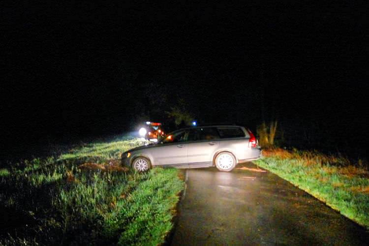 Pijany 41-latek zatarasował drogę