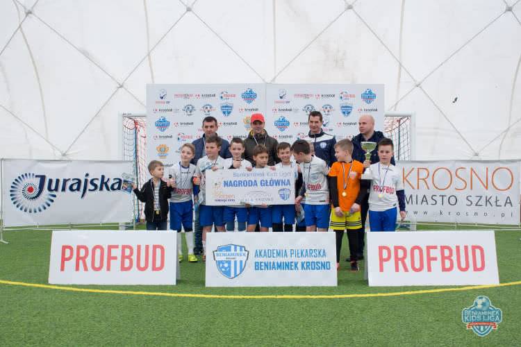 W Krośnie rozegrano fazę finałową w "Beniaminek Kids Lidze"