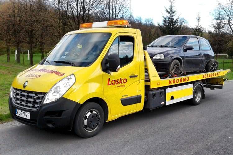Rozbity opel i uszkodzony seat. Kolizja w Lubatówce