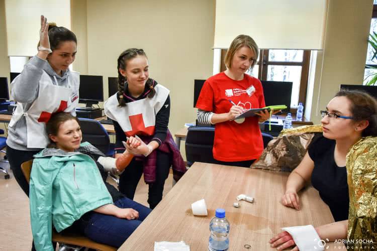 Powiatowe Mistrzostwa Pierwszej Pomocy dla drużyn ponadgimnazjalnych