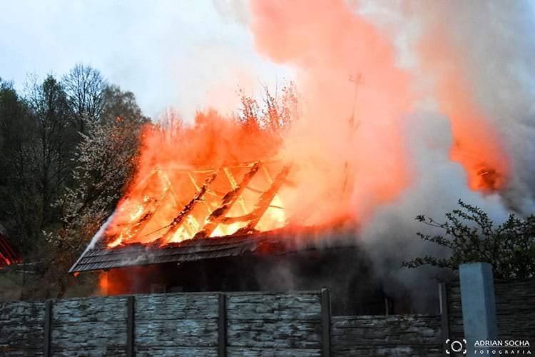 Tragiczny pożar w Cergowej. Jedna osoba nie żyje