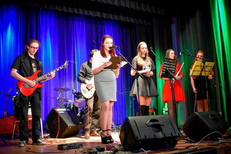 Zagrali dla Angeliki