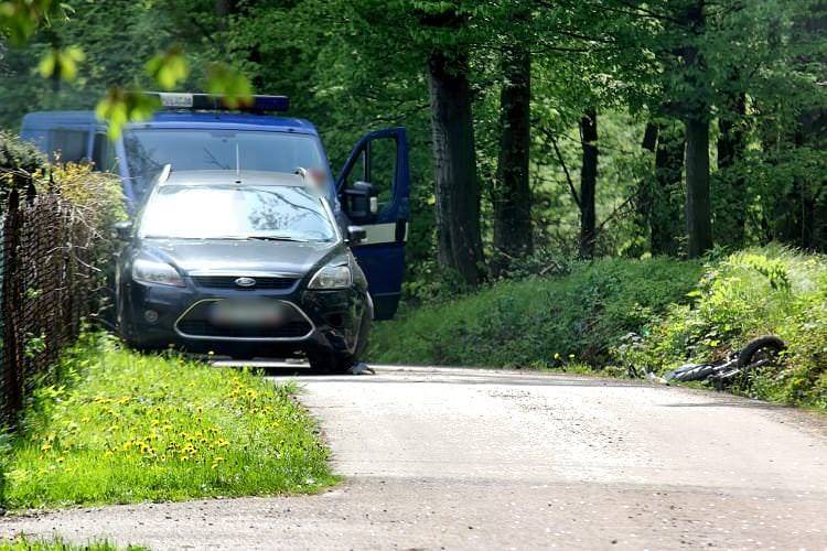 Zderzenie skutera i samochodu