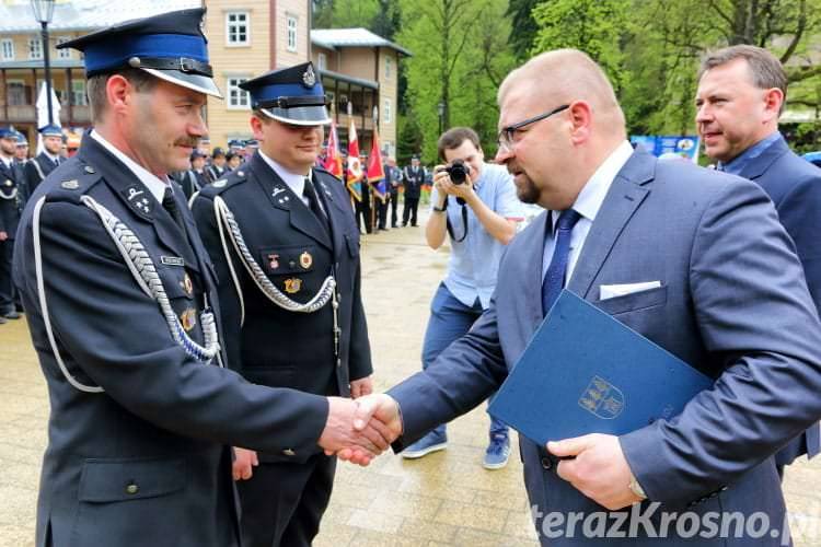 Ochotnicy z Iwonicza-Zdroju oficjalnie z nowym wozem