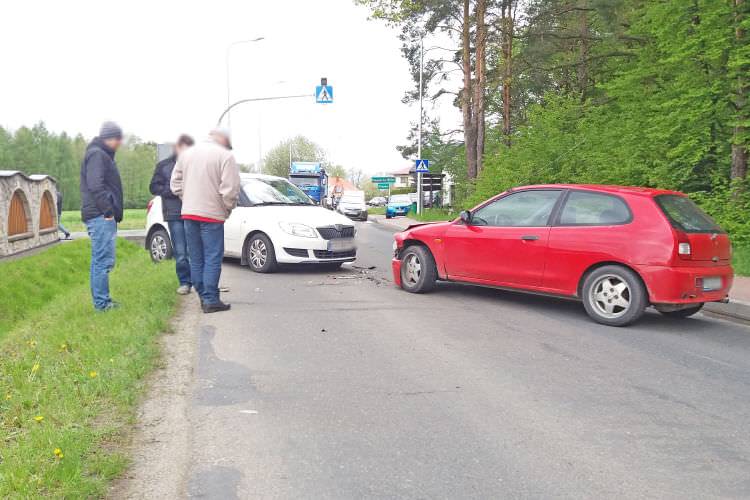 Zderzenie przy Parku Leśnym Dębina 