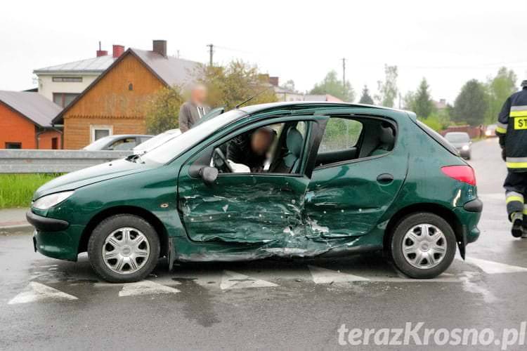 Wypadek w Świerzowej Polskiej, dwie osoby w szpitalu