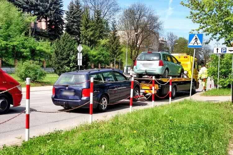 Poniedziałkowa kolizja przy targowisku