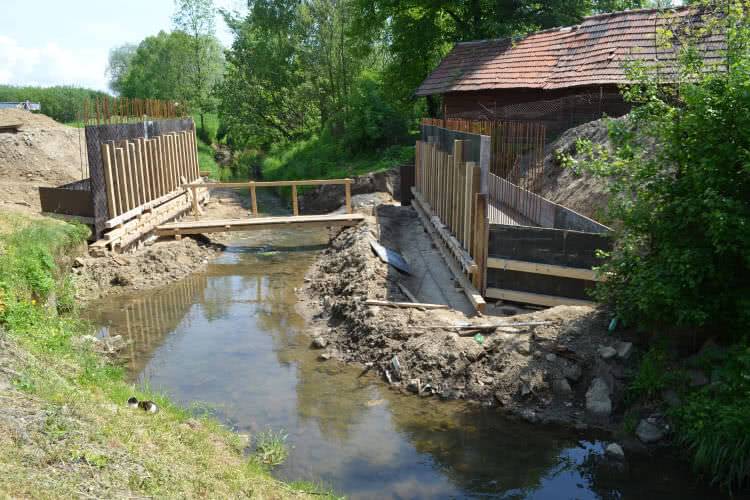 Przebudowa drogi w Targowiskach i Wróbliku Królewskim przebiega zgodnie z planem