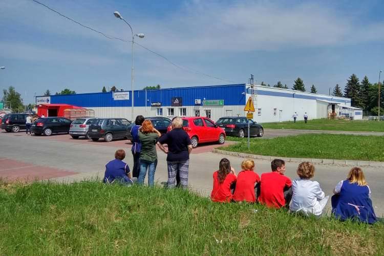 Podejrzany ładunek w Carrefour