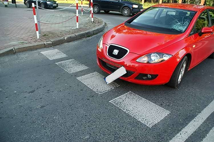 Rowerzysta potrącony przez auto