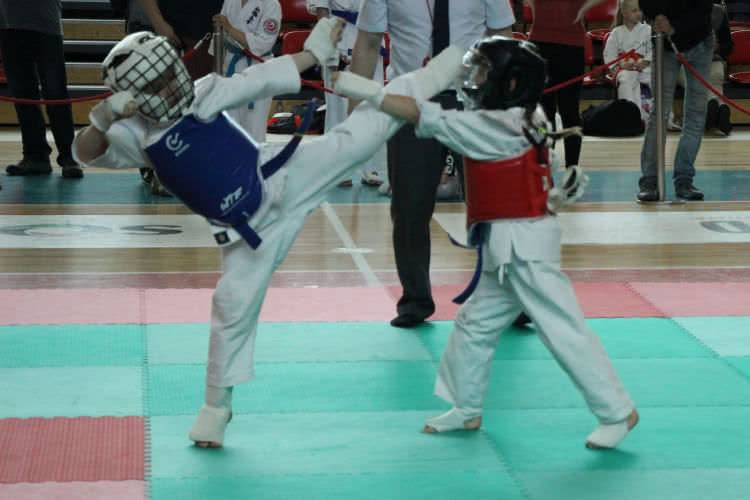 33 puchary dla KK Kyokushin Karate