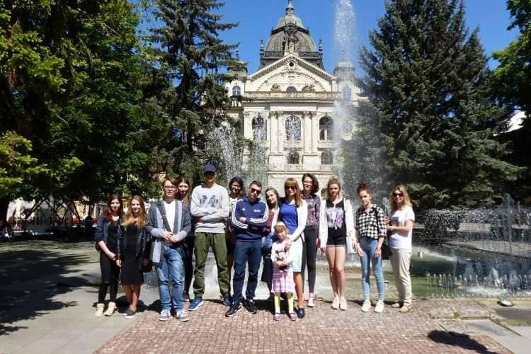 Uczniowie ze Szczepanika na praktykach na Słowacji