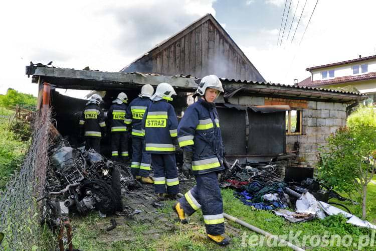 Rymanów. Garaż w płomieniach, spore straty