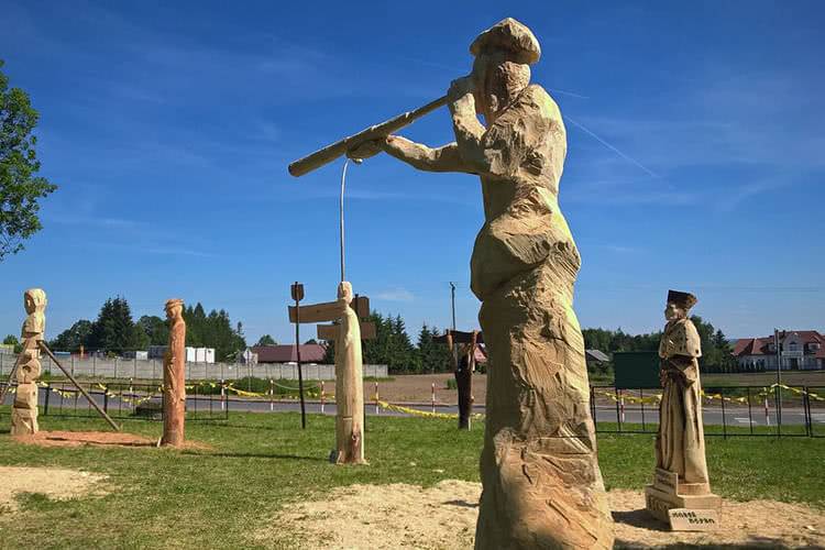 Polsko - Słowacki Plener Rzeźbiarski odbył się w Korczynie