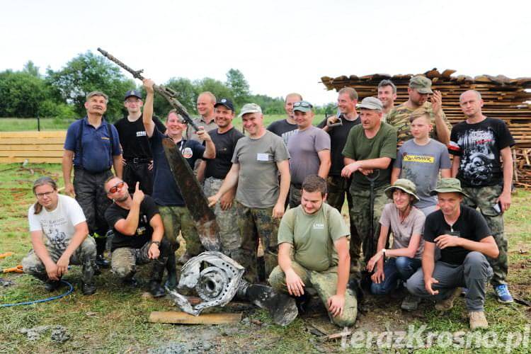 Wydobyto szczątki samolotu