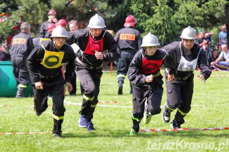 Strażacy z Jedlicza i Krosna rywalizowali w zawodach sportowo-pożarniczych