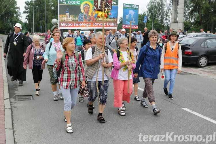 Pielgrzymi z Krosna wyruszyli na Jasną Górę
